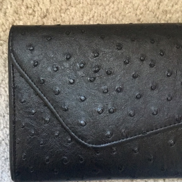 Black Clutch - Picture 2 of 3